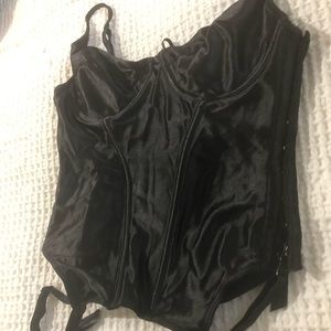 Victoria’s Secret corset top 34B